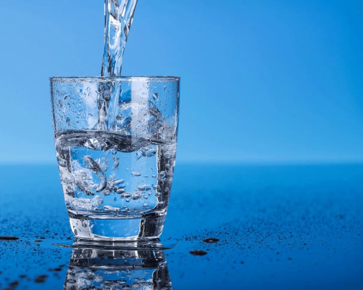 drinking-water-in-a-glass